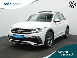 Volkswagen Tiguan 1.4 TSI 245 pk eHybrid R-Line | Panoramadak | Trekhaak | IQ Light | Achteruitrijca