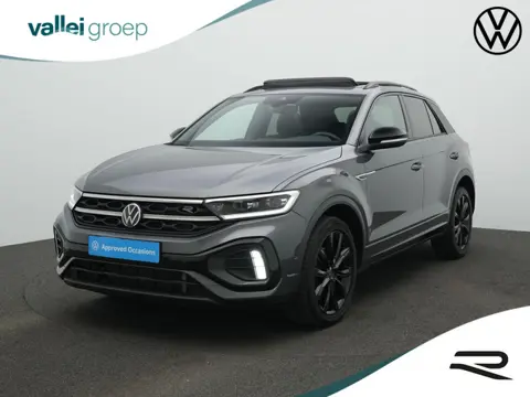 Volkswagen T-Roc 1.5 TSI 150 pk DSG R-Line | Panoramadak | Achteruitrijcamera | Adaptive Cruise | St