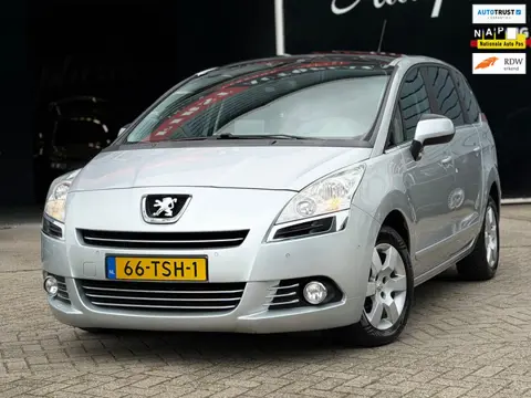 Peugeot 5008 1.6 THP Active 7-PERSOONS AUTOMAAT PANO/PDC/NAVI | LEUKE GEZINSAUTO !