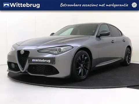 Alfa Romeo Giulia 2.0T Super | Navigatie | Camera | Lederen bekleding |
