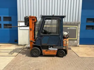 VS-22882 LPG Triplex container heftruck Toyota