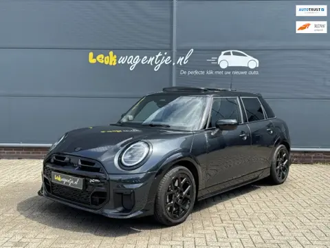Mini Mini 1.5 Cooper C John Cooper Works L 5 drs Automaat