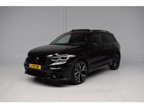Volkswagen Tiguan 2.0 TSI R 320PK 75 Edition 4Motion PANORAMADAK / VIRTUAL / CAMERA / TREKHAAK / DEA