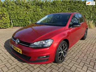 Volkswagen Golf 1.4 TSI Highline R-line Zeer nette Golf Nieuwe apk en grote beurt