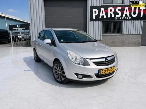 Opel Corsa 1.2-16V '111' Edition Airco/Trekhaak/Cruise control