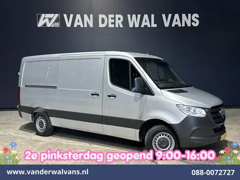 Mercedes-Benz Sprinter 315 CDI 150pk L2H1 Euro6 Airco | Camera | Apple Carplay | Trekhaak | Cruiseco
