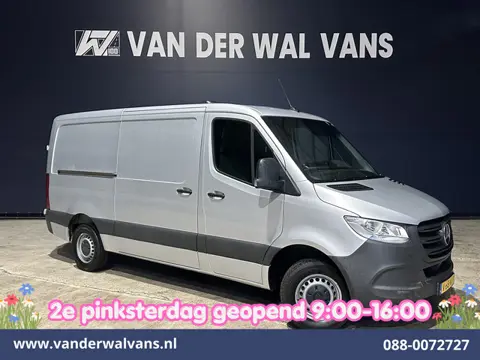 Mercedes-Benz Sprinter 314 CDI 143pk L2H1 Euro6 Airco | Camera | Apple Carplay | Chauffeursstoel And