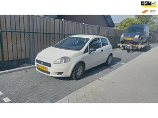 Fiat Grande Punto 1.4 Actual apk 07-27 boekje, centraal, trekhaak