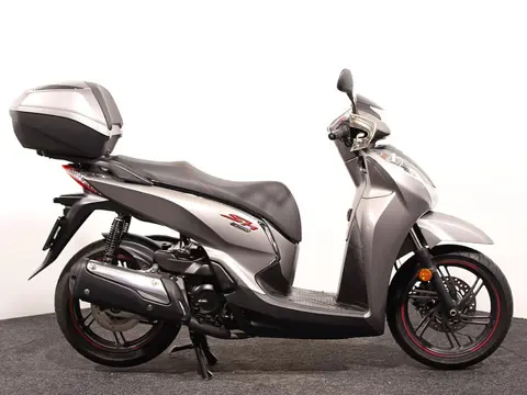 Honda SH 300 ABS (bj 2020)