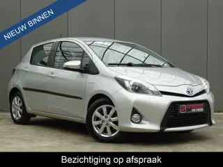 Toyota Yaris 1.5 Full Hybrid Aspiration * CAMERA * NAVIGATIE !!