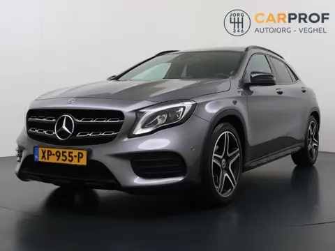 Mercedes-Benz GLA-klasse 180 Business Solution AMG Night Upgrade Camera | Pano | Stoelverwarming | N