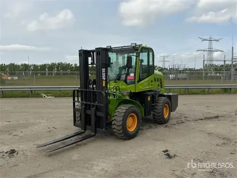 SDLOOL SL35P Rough Terrain Forklift (Unused) (bj 2026)