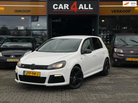 Volkswagen GOLF 1.8 TSI R-Line R20/LED/CARPLAY/STLVRM/PDC/BOMVOL