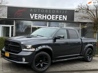 Dodge Ram 1500 5.7 V8 Quad Cab 6'4 - PANORAMADAK STOEL VERW / VERKOEL - STUUR VERW - PARKEER CAMERA 