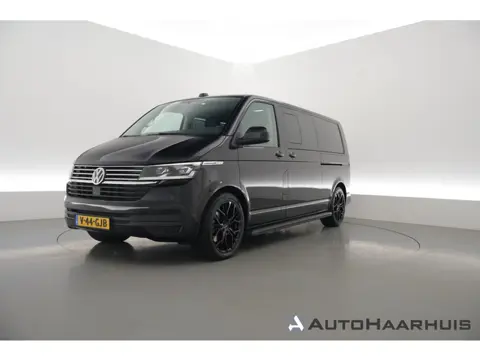Volkswagen Transporter 2.0 TDI L2H1 32 DC Comfortline | Trekhaak | Adapt. Cruise | Camera | Apple Ca