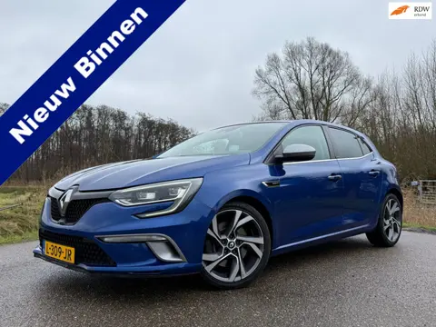 Renault Mégane 1.6 TCe GT Automaat / BOSE / 4-Control / Leder-Alcantara / Camera / Navi / Clima / 18