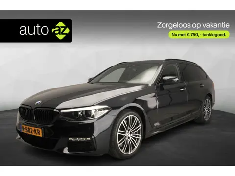 BMW 5 Serie Touring 540i xDrive M-Sportpakket / Camera / HIFI / Leder / Park assist / Getint glas / 
