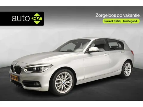BMW 1 Serie 5-deurs 118i Automaat / Sportline /  Trekhaak / Climate / Stoelverwarming / Sportstoelen