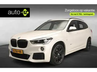 BMW X1 xDrive20i M-Sportpakket / Trekhaak / Panoramadak / LED / Camera / Active Cruise / Head-up / H