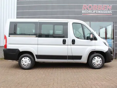 Peugeot Boxer 330 2.2 BlueHDI Personenbus 9 Pers. Airco/Cruise/PDC L1H1
