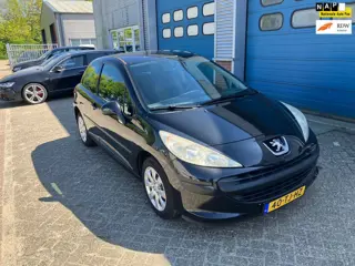 Peugeot 207 1.4 X-line