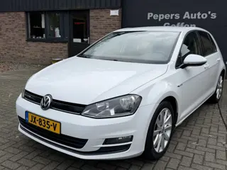 Volkswagen Golf 1.0 TSI Edition sportvegen 17 inc . PDC . 4 elc ramen +spiegels .Airco .