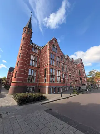 Woning aan de Hugo de Grootstraat te Leiden