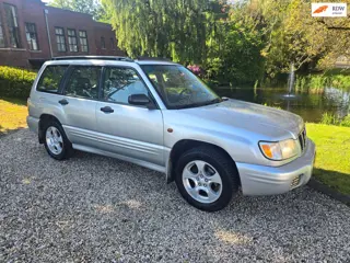 Subaru FORESTER 2.5 automaat Airco trekhaak Amerikaanse uitvoering zeer UNIEK!
