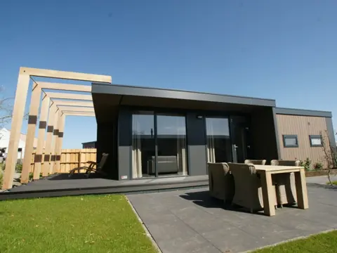 Modern chalet met prachtig uitzicht vlakbij zee en De Cocksdorp