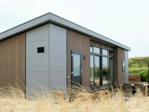 Modern en smaakvol ingerichte lodge bij de vuurtoren