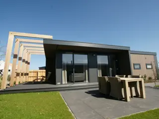 Modern luxe chalet prachtig gelegen vlakbij zee in De Cocksdorp
