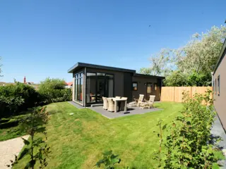 Modern luxe chalet prachtig gelegen vlakbij zee in De Cocksdorp