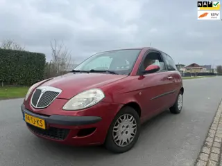 Lancia Ypsilon 1.2 Argento NAP/APK