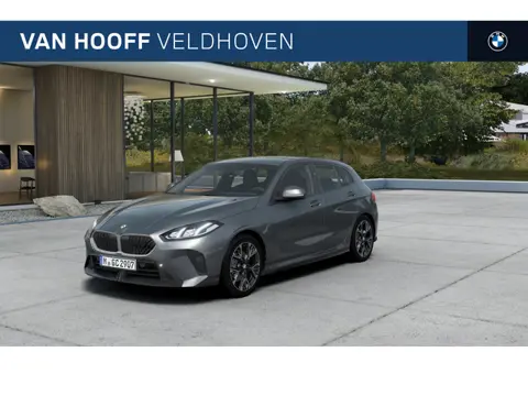 BMW 1 Serie 120 M Sport Automaat / Sportstoelen / Achteruitrijcamera / M Adaptief onderstel / Parkin