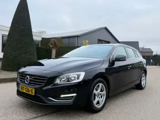 Volvo V60 2.0 D3 Summum Business AUT 2015 Navi/Clima/Lmv