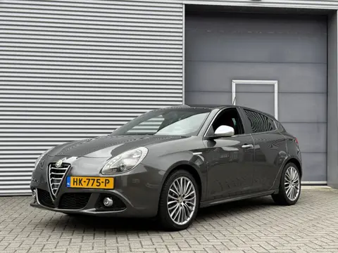 Alfa Romeo Giulietta 1.4 T Exclusive I Aut. I Leder I Navi I 54000 km I 1 Eig. I NL auto
