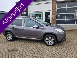 Peugeot 2008 1.2i VTi "Allure" Clima - Cruise - Navi - Trekhaak - Apk 14-05-2027 !!
