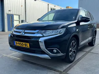 Mitsubishi MITSUBISHI OUTLANDER 2.2DI-D INSTYLE 7P AUT DPF FILTER VERSTOPT