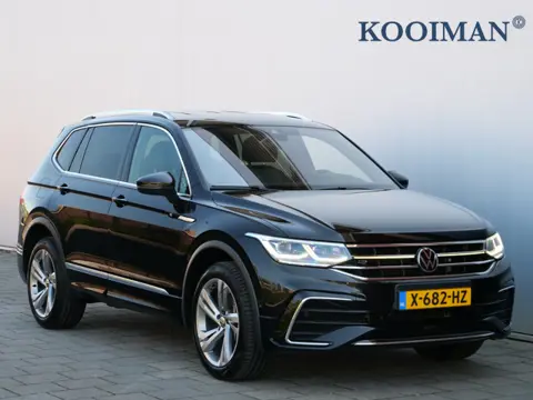 Volkswagen Tiguan Allspace 1.5 TSI R-Line Business 150 Pk Automaat Navi / DAB / Apple Carplay / Came