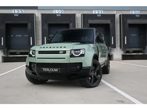 Land Rover Defender 110 2.0 P400e 110 75 Edition AWD | € 1.083 per maand*