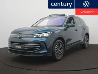 Volkswagen Tiguan 1.5 eHybrid Elegance Trekhaak - 19 Inch - Panoramadak - Leer - Navigatie