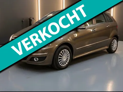 Mercedes-Benz B-klasse 180 Business Class-automaat-airco-pdc-trekhaak