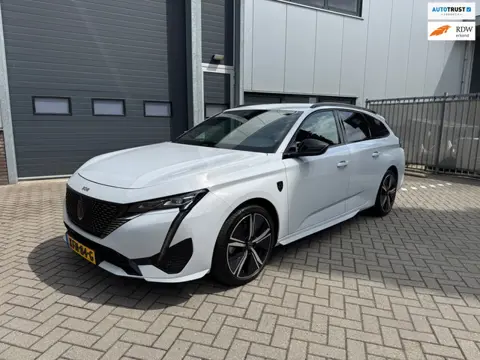 Peugeot 308 SW 1.2 PureTech GT Automaat, Focal Sound, Alcantara, Camera, etc.