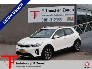Kia Stonic 1.0 T-GDi DynamicLine Achteruitrijcamera/Apple carplay/Navigatie/Cruise control/DAB/Airco