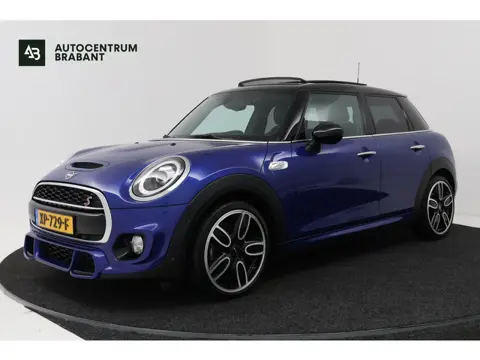 Mini Mini 2.0 Cooper S Knightsbridge Edition (PANORAMADAK, STOELVERWARMING, LEDER, HEAD-UP, LED, DEA