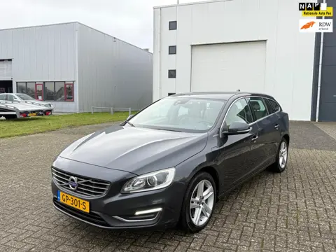 Volvo V60 2.4 D6 Twin Engine Summum 2015