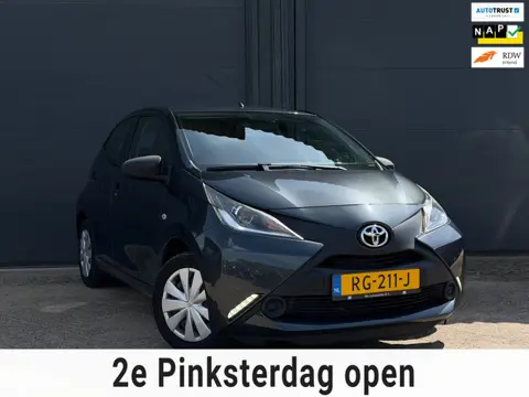 Toyota Aygo 1.0 VVT-i | E-Pakket | Volledig Onderhoud | Airco |
