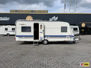 Hobby Excelsior 540 UFE Met Isabella VT, Luifel!