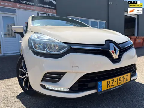 Renault Clio Estate 0.9 TCe Zen met navigatie en bluetooth telefoon / media en cruise controle en ai