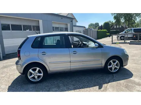 Volkswagen Polo 1.4-16V Turijn